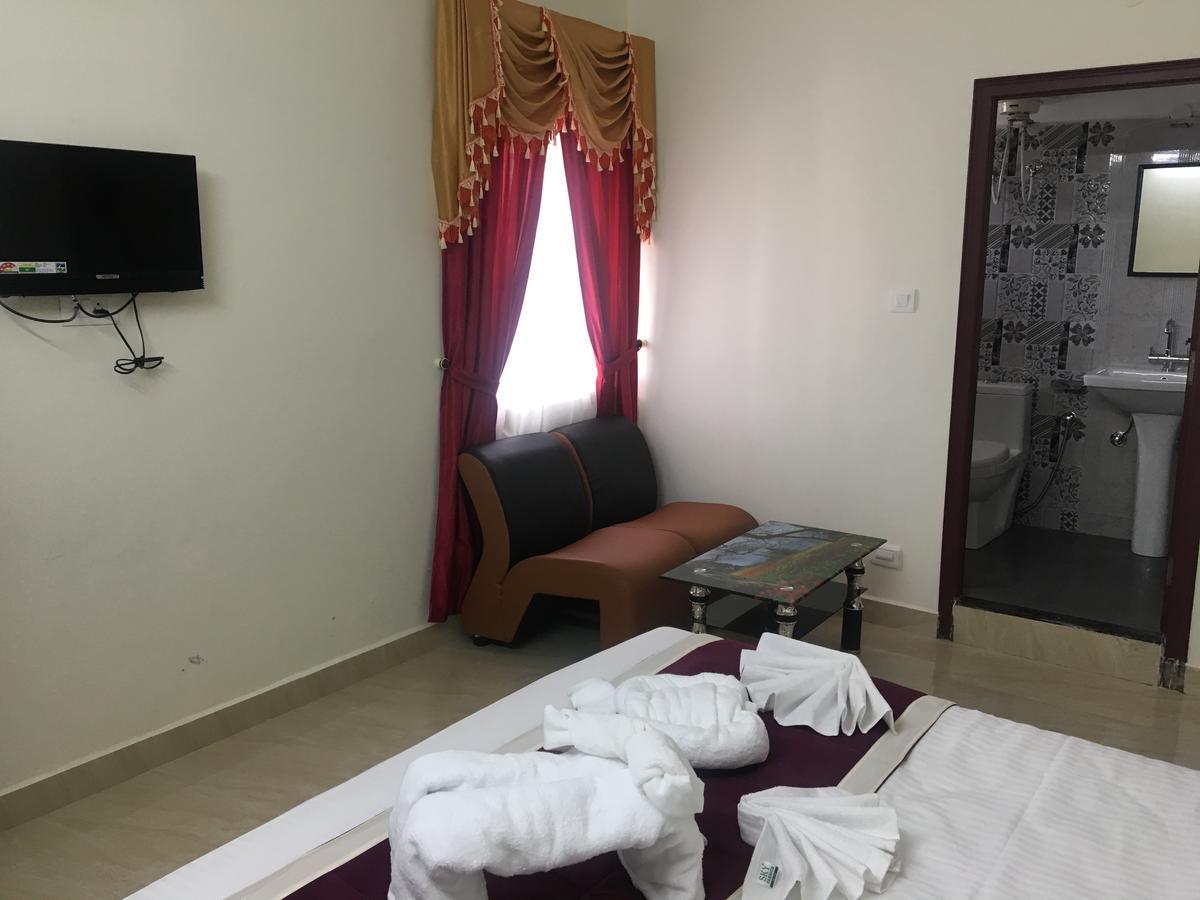 Armster Palace Утакаманд Экстерьер фото